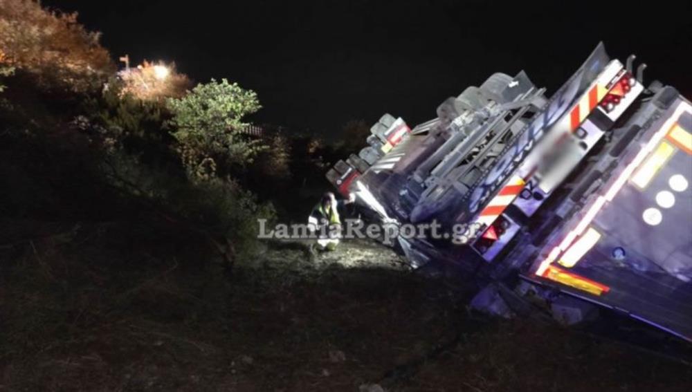 λαμια - νταλικα - ανατροπη λαμια - νταλικα - ανατροπη