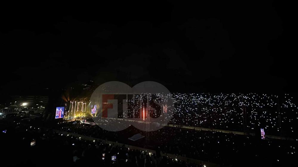 ROBBIE CONCERT