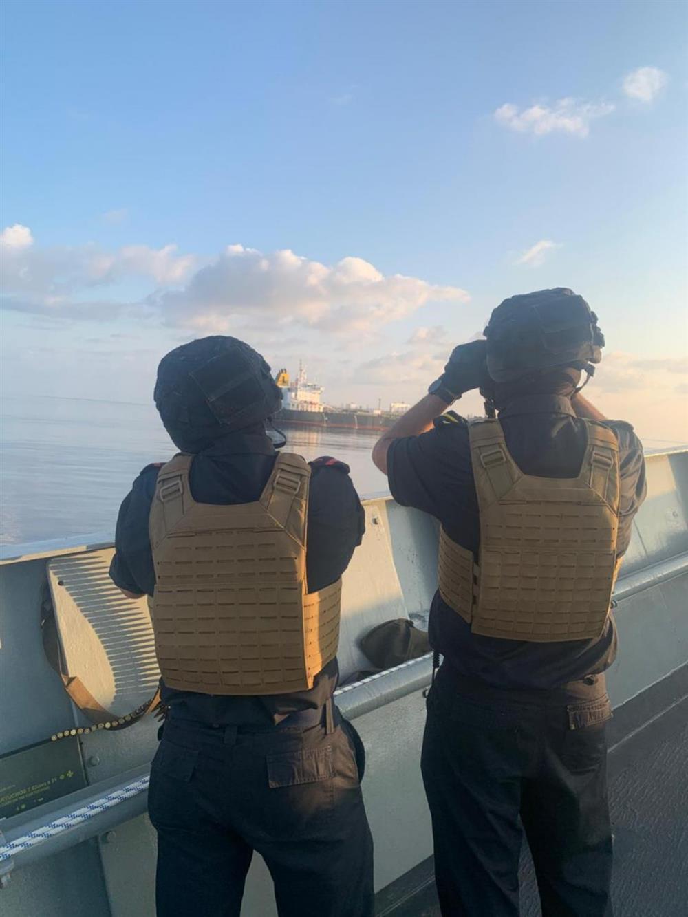 πληρωμα - τανκερ - καταληψη