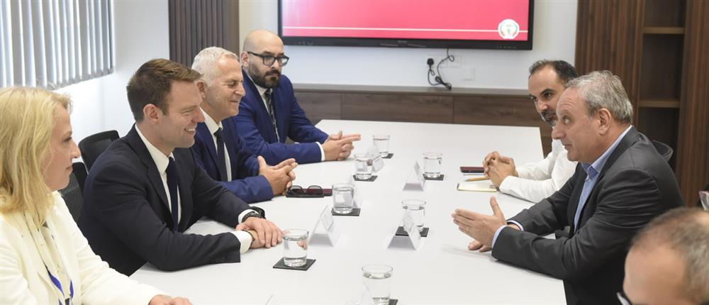 Κασσελάκης - γ.γ. του ΑΚΕΛ Στ. Στεφάνου Κασσελάκης - γ.γ. του ΑΚΕΛ Στ. Στεφάνου