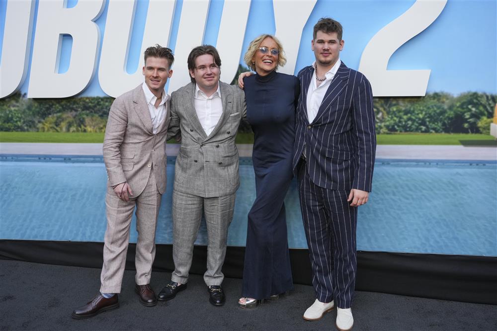 Σάρον Στόουν