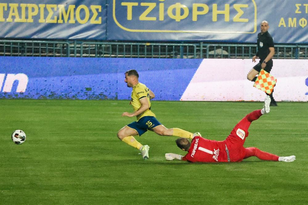 SUPERLEAGUE - ΑΝΑΙΤΩΛΙΚΟΣ - ΛΕΒΑΔΕΙΑΚΟΣ