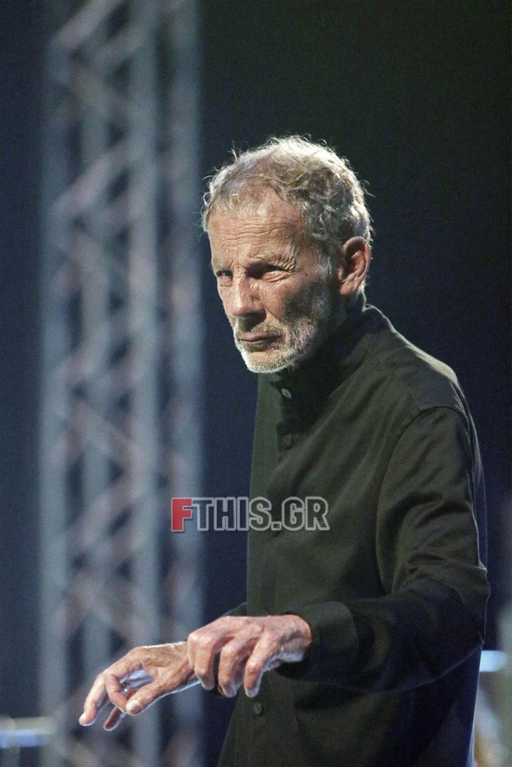 Σταύρος Ξαρχάκος