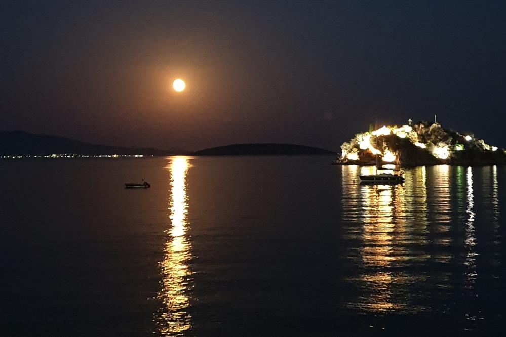 Πανσέληνος Αυγούστου - Φεγγάρι του Οξύρρυγχου Πανσέληνος Αυγούστου - Φεγγάρι του Οξύρρυγχου