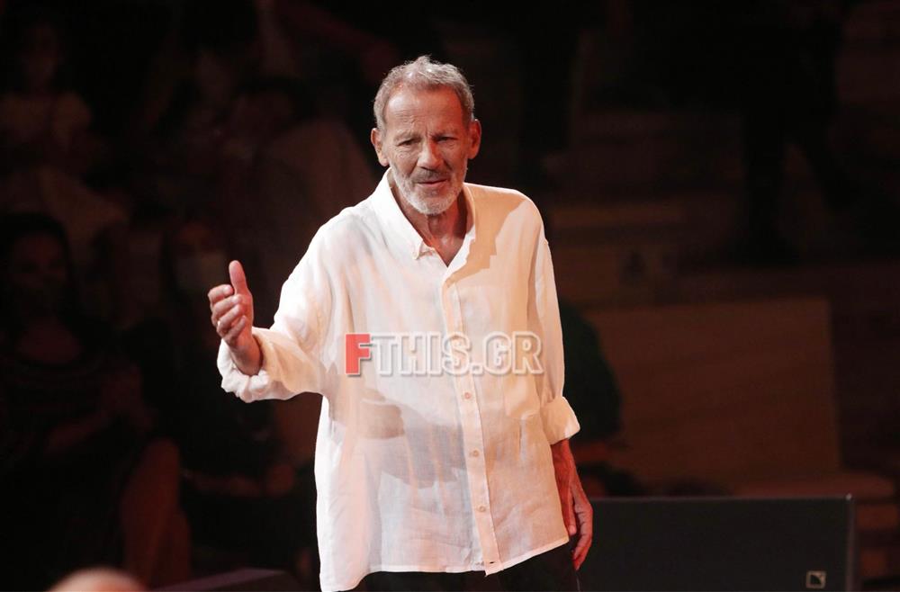 Σταύρος Ξαρχάκος