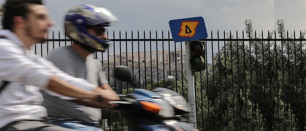 Νέος ΚΟΚ: Βαριές “Καμπάνες” για οδήγηση χωρίς κράνος