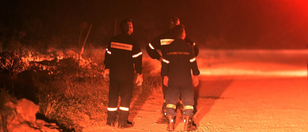 Ηράκλειο: Φωτιά σε εργοστάσιο - Σοβαρές υλικές ζημιές, μεγάλη κινητοποίηση της Πυροσβεστικής