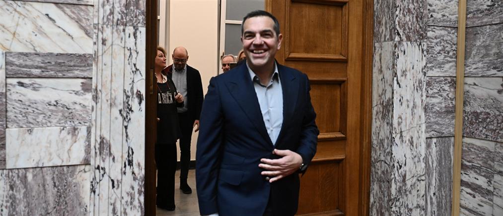 Παραιτήθηκε ο Αλέξης Τσίπρας από τον ΣΥΡΙΖΑ - "Δεν παραιτούμαι όμως από την πολιτική δράση"