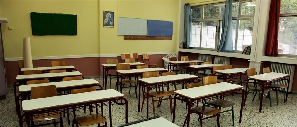 Πύργος: Συνελήφθη 17χρονος μαθητής - Στην κατοχή του είχε μαχαίρι "πεταλούδα"