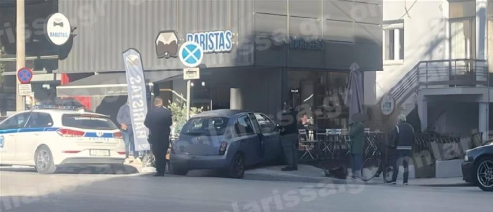 Λάρισα: Τρόμος με αυτοκίνητο που "πήγε για καφέ" (εικόνες)