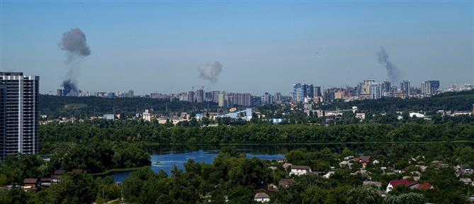 Ουκρανία: Το μισό Κίεβο δεν έχει θέρμανση - Ο δήμαρχος προτρέπει κατοίκους να φύγουν από την πόλη προσωρινά