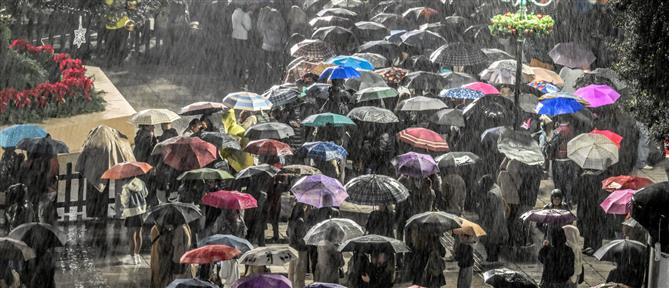 Κακοκαιρία Adel: Καταρρακτώδης βροχή στην Αττική - Προβλήματα στην κυκλοφορία