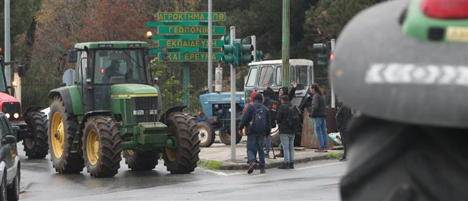 Πανελλαδικό συλλαλητήριο  από τους αγροτοκτηνοτρόφους στο λιμάνι της Θεσσαλονίκης