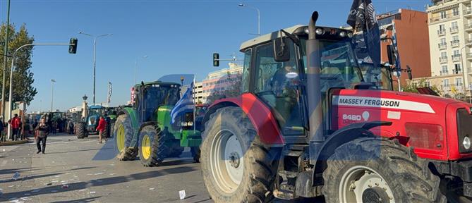 Θεσσαλονίκη: Αποχώρησαν από το λιμάνι οι αγρότες – "Δεν θα παιδέψουμε άλλο την πόλη"