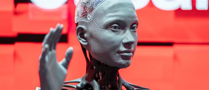 Ένα κινεζικό ρομπότ μπήκε στο βιβλίο Γκίνες των ρεκόρ επειδή περπάτησε αδιάκοπα επί 3 ημέρες