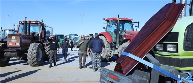 Μπλόκα αγροτών - Μάλγαρα: Άνοιξε το ρεύμα προς Θεσσαλονίκη